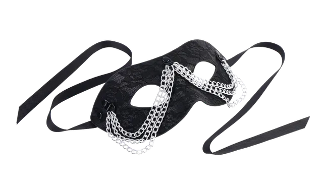 Sportsheets Chained Lace Maschera in Pizzo con Catene