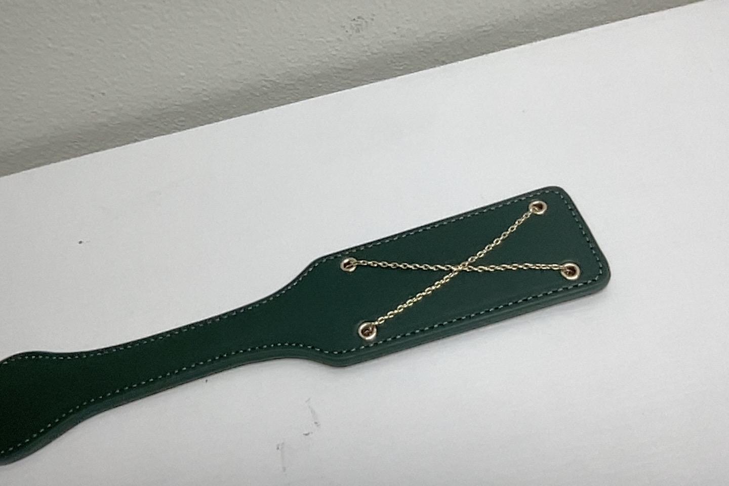 Sportsheets Indica Chain Impressions paddle verde con catena